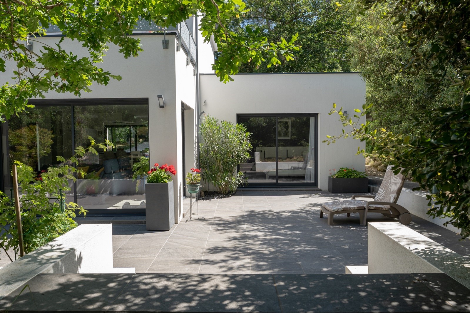 terrasse jardin maison contemporaine